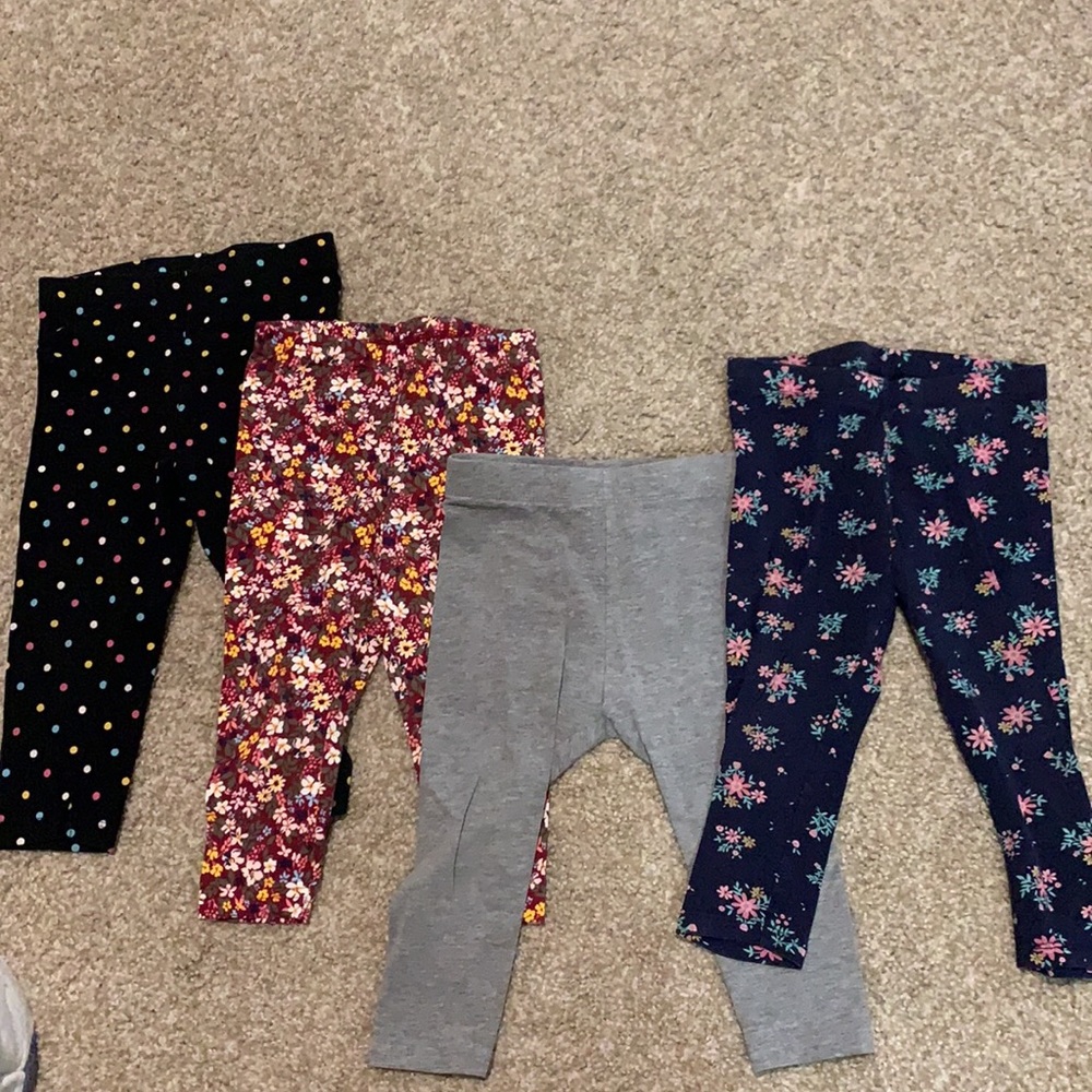 Set of baby girl leggings